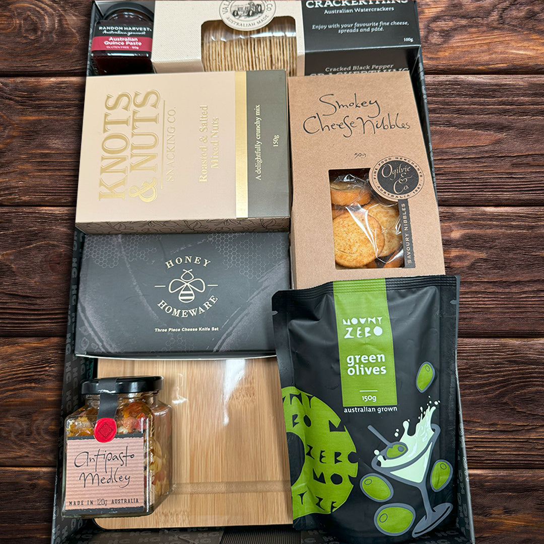 cheese_board_crackers_hamper_box.jpg