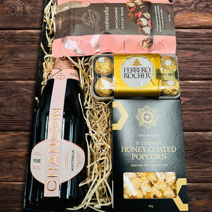 ferrero_bubble_treat_hamper_box.jpg