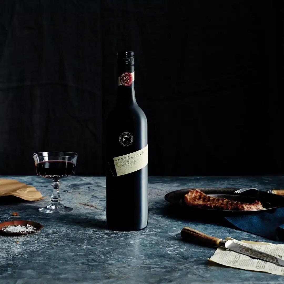 Gift Hampers Melbourne Christmas Pudding & Melbourne Wine Hamper