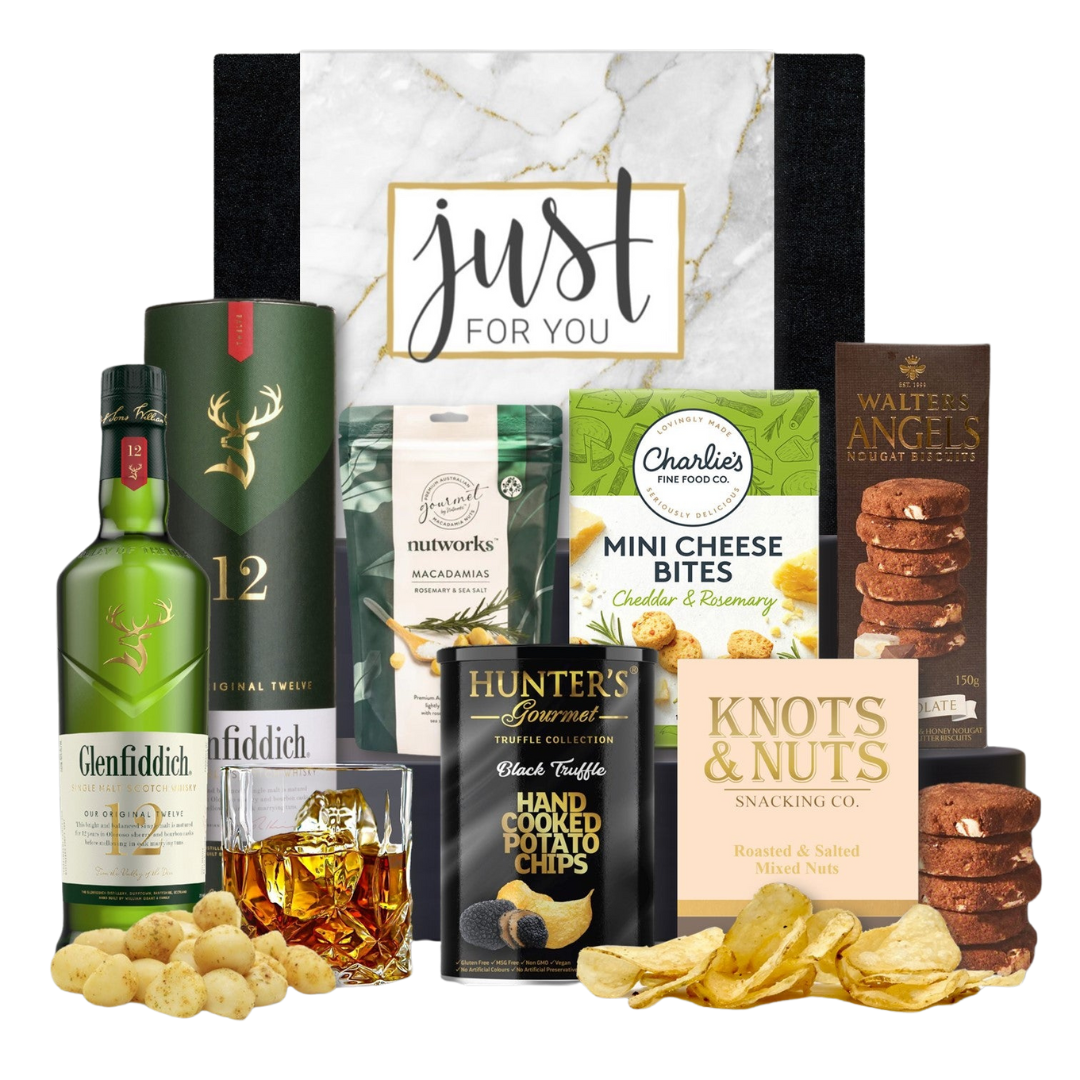 glenfiddich-whiskey-hamper-for-him.png