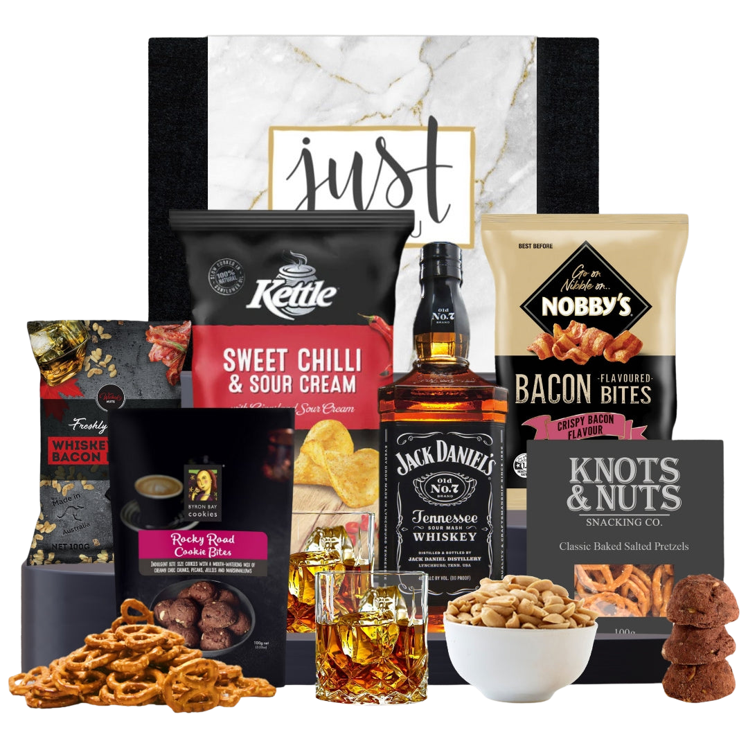 jack-daniels-whiskey-hamper-for-him.png