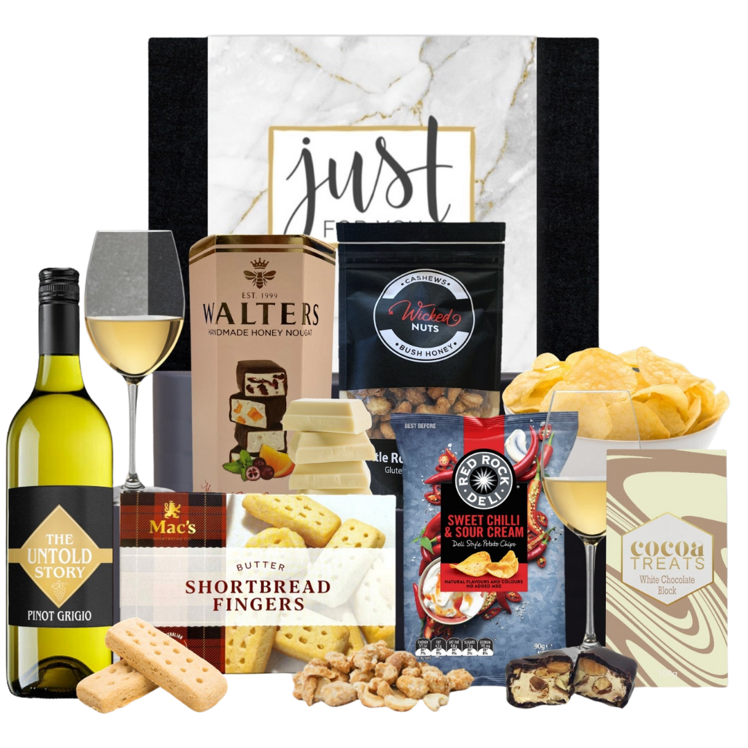 pinot-grigio-wine-hamper-for-her.png